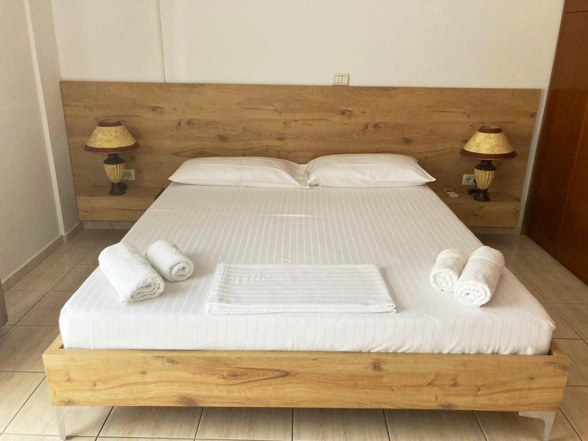 Garden Villa Sarande Apt-6 Ngoại thất bức ảnh