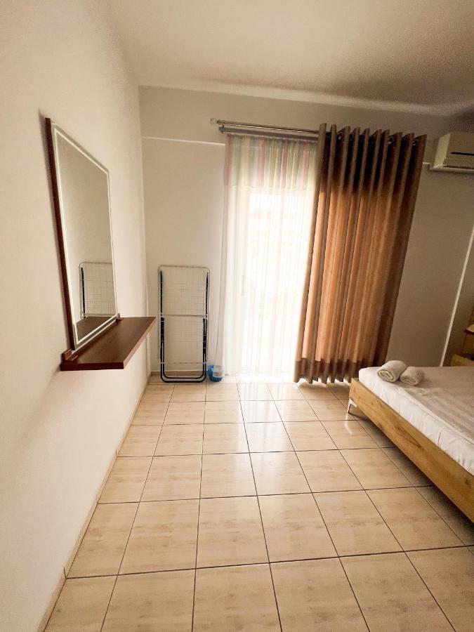 Garden Villa Sarande Apt-6 Ngoại thất bức ảnh