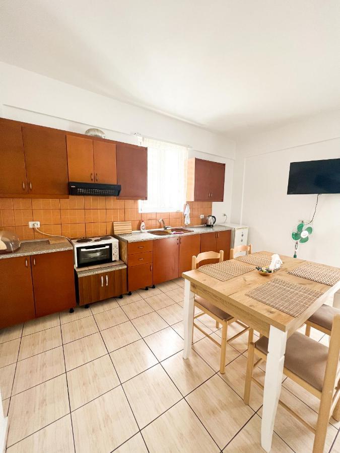 Garden Villa Sarande Apt-6 Ngoại thất bức ảnh